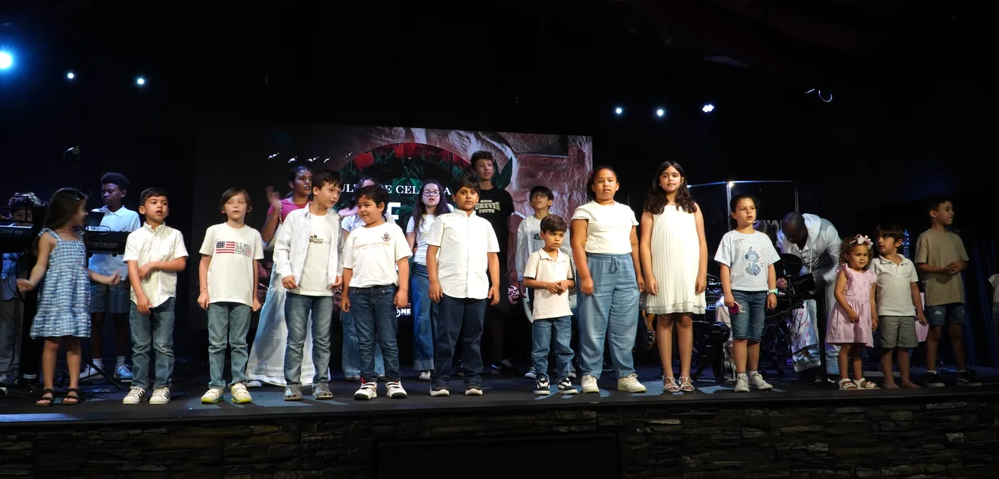 Crianças do ministério infantil da New Hope Church